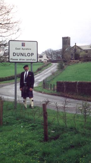 mike Dunlap at entrance to Dunlop, April 2000-MJD